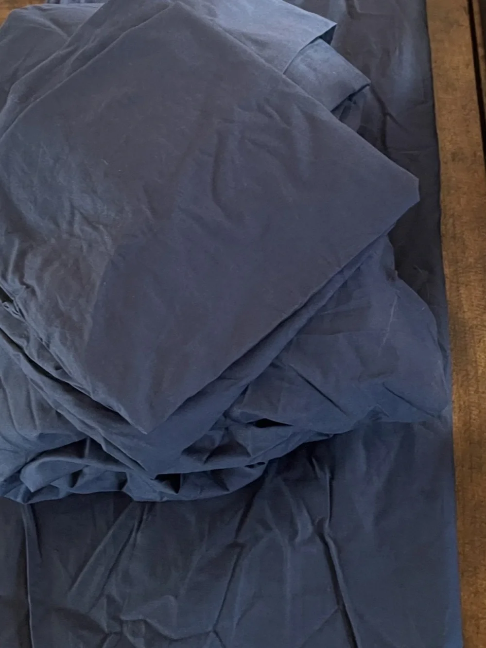 Quince Organic Crisp Percale 3 Piece Fitted Sheet, King (Navy)